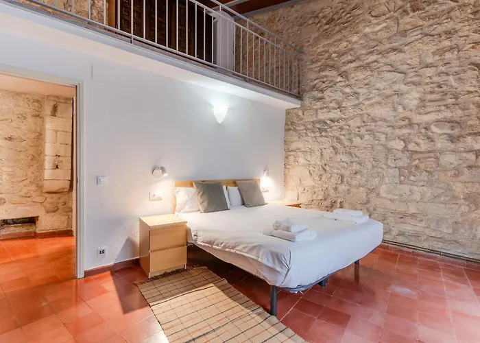 Flateli Cundaro 2 * Girona