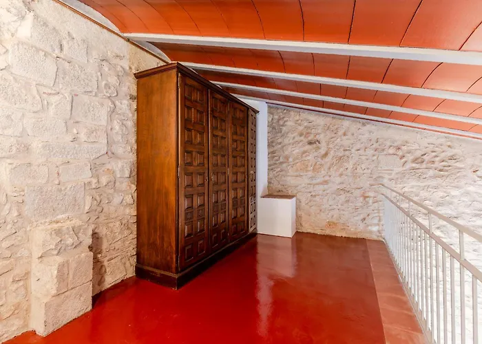 Flateli Cundaro 2 * Girona